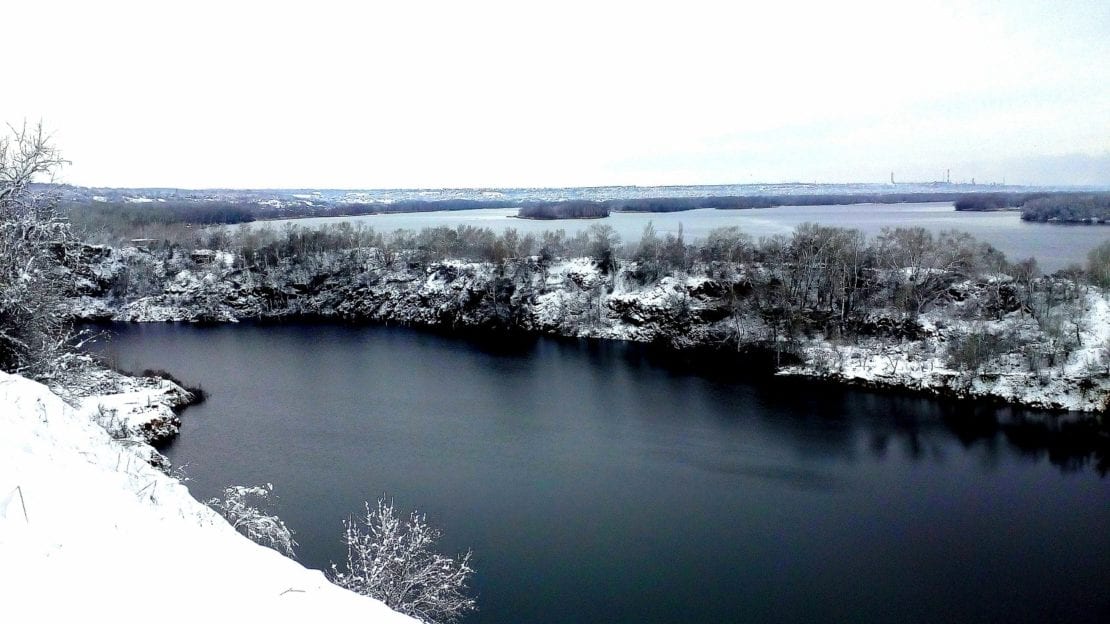 Как выглядит Таромский карьер зимой (Фото). Новости Днепра