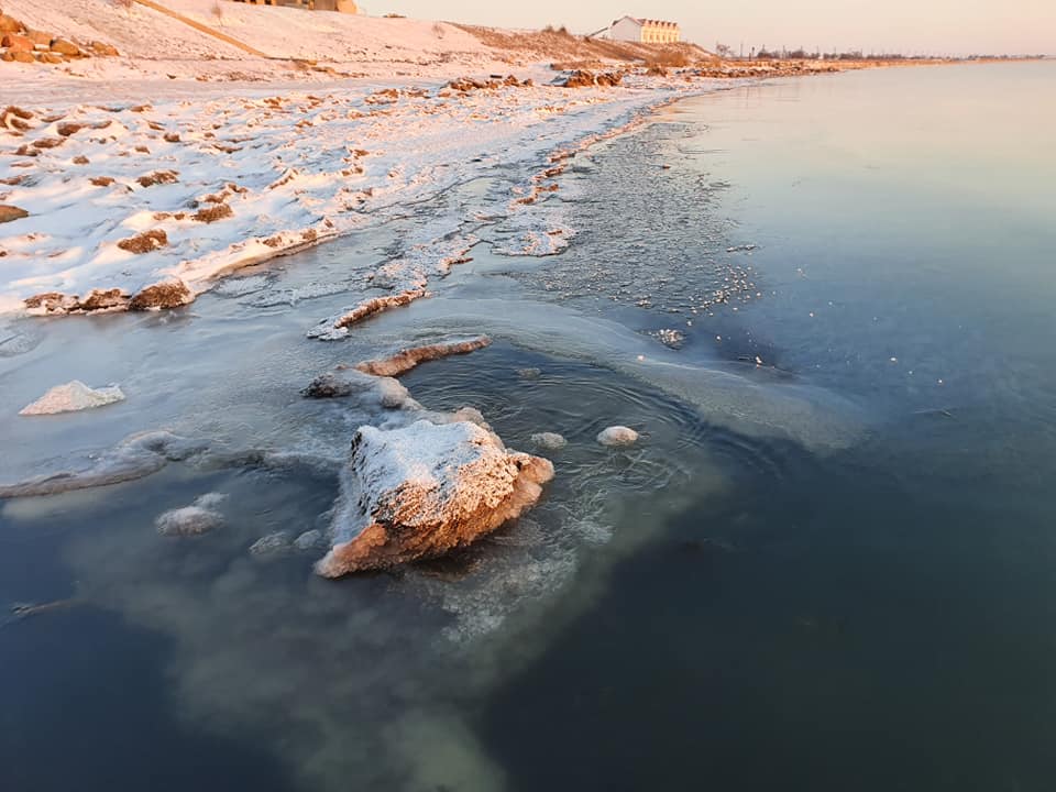 Азовское море поразило всех своим сказочным рассветом