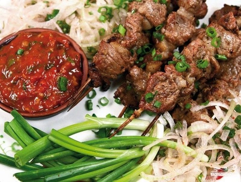 Карантинный шашлык: аппетитное мясное блюдо в духовке (Фото)