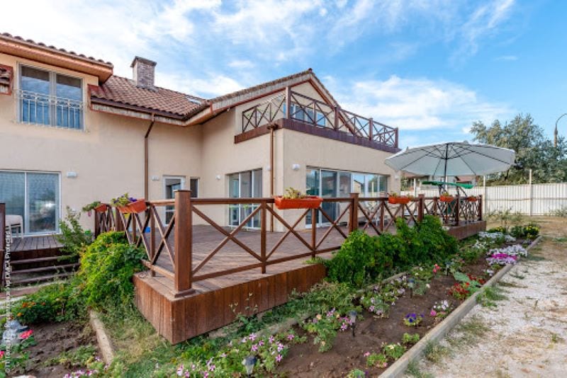 На Азовском море в Кирилловке украинцы спасаются от карантина