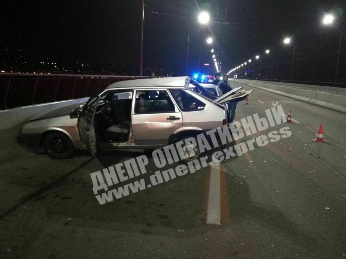 ДТП Днепр: в аварии пострадала беременная женщина
