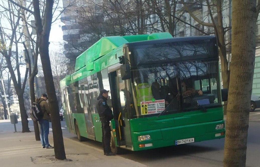 Полиция проверяет маршрутки и штрафует. Новости Днепра