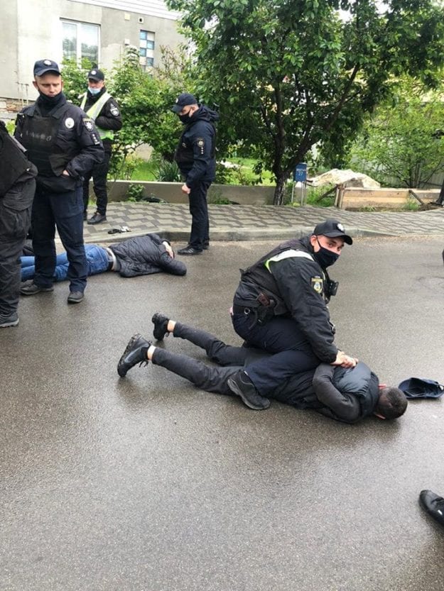 Массовая перестрелка в Броварах: более 100 человек разбудили город выстрелами и криками
