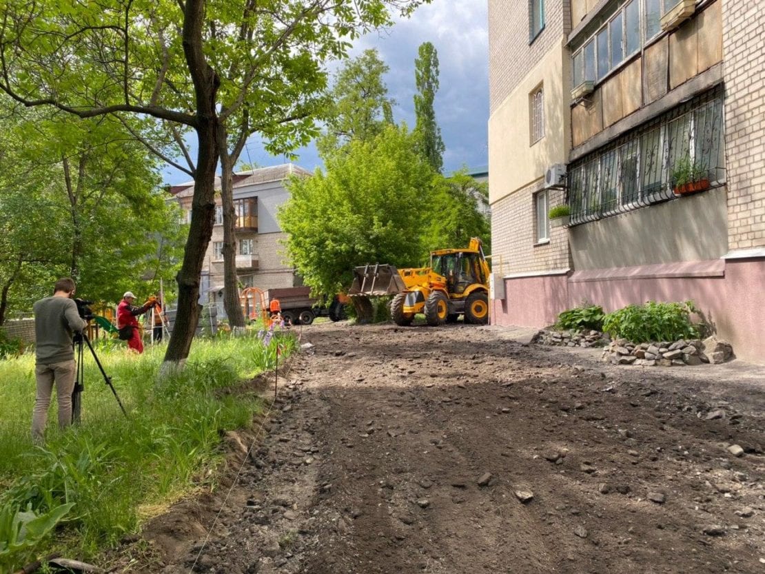 В Днепре начали ремонт дороги на улице Дмитрия Донцова. Новости Днепра