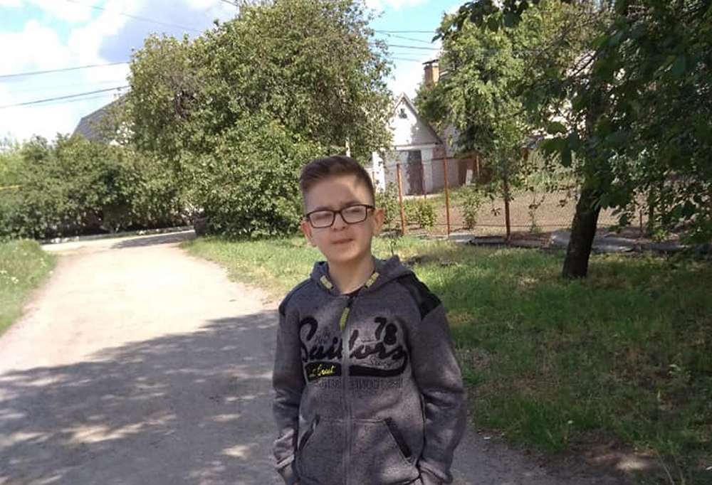 В Днепре нужна помощь 13-летнему Максу с редким заболеванием