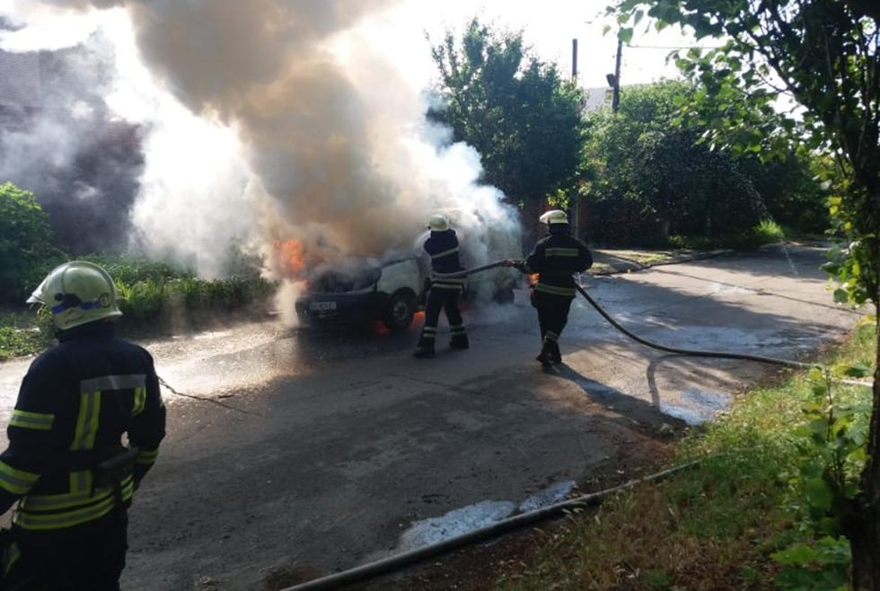 Под Днепром в сгоревшем авто обнаружили труп мужчины. Новости Днепра