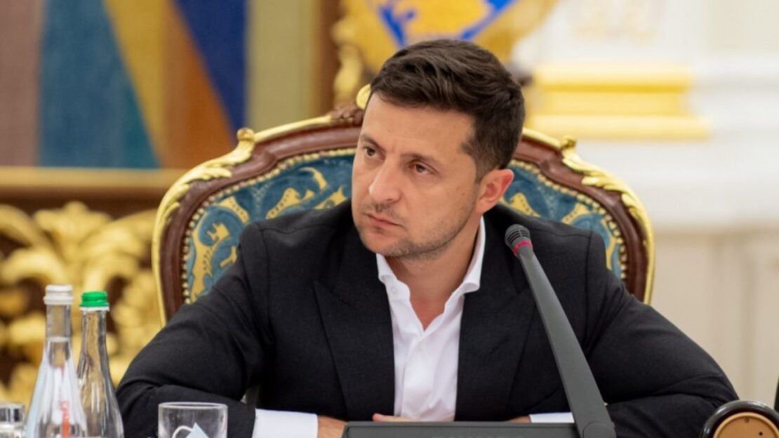 МВФ запретил Зеленскому безконтрольно печатать гривну