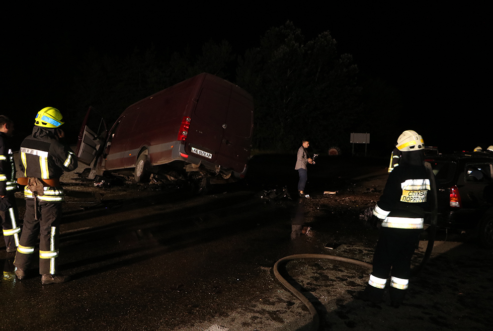 ДТП Днепр: машины всмятку, 2 погибших и 3 пострадавших