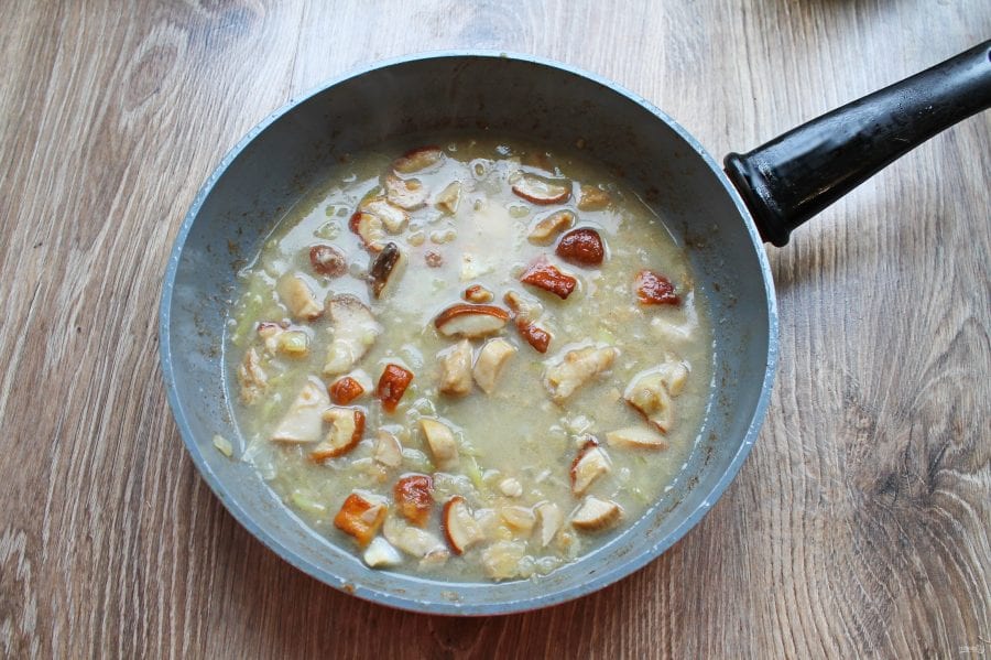 Жаркое по-киевски в сметанно-грибном соусе: невероятный вкус и аромат (Фото)