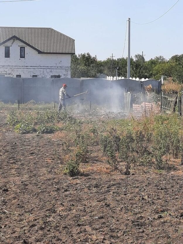 В Днепре разжигатели костров угрожают инспекторам. Новости Днепра