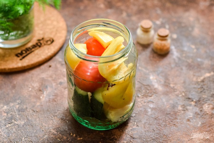 Ассорти по-болгарски: вкусная заготовка на зиму (Фото)