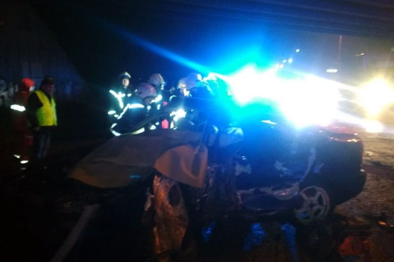 Водитель Daewoo Lanos врезался в опору и погиб - новости Днепра