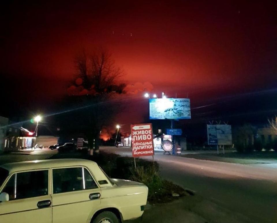 Несмотря на морозную погоду, сегодня под Днепром произошел масштабный пожар. В Орловщине загорелось поле, пламя быстро охватило 