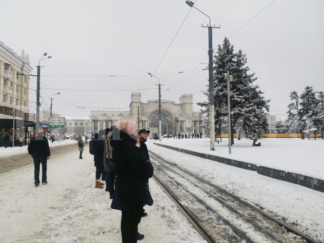 Как в Днепре борются с последствием непогоды (Фоторепортаж)