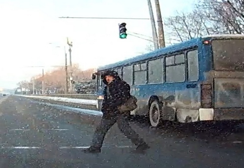 Пешеход внезапно выскочил на дорогу – новости Днепра