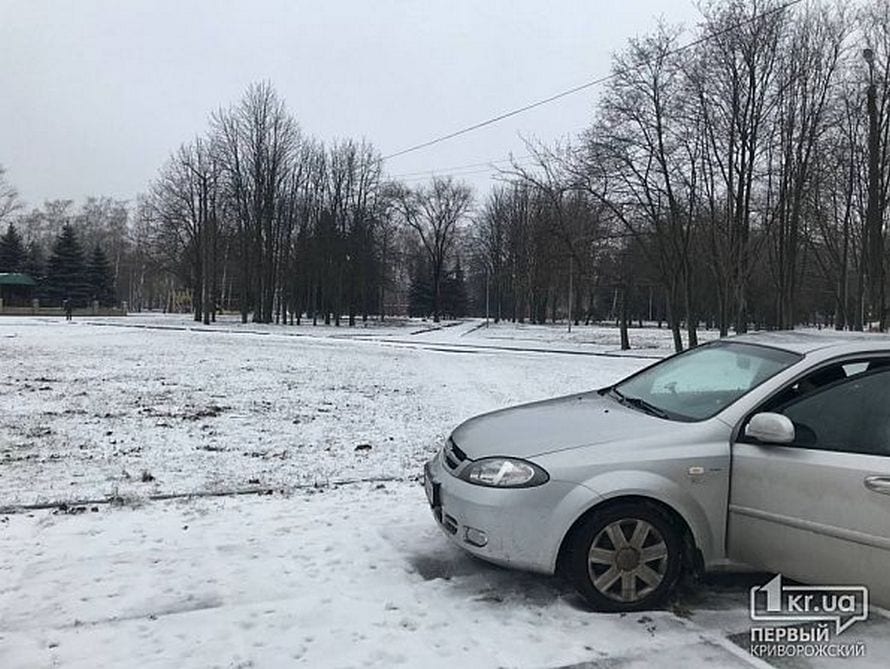 В Кривом роге автомобиль сбил двух школьниц – новости Днепра