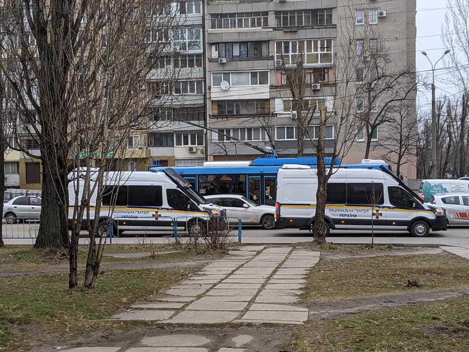 На Победе жителей напугали военные и спецавтомобили – новости Днепра