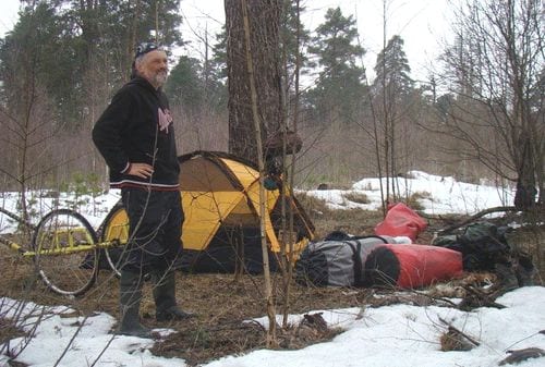 Путешественник едва не погиб в снежной ловушке – новости Днепра