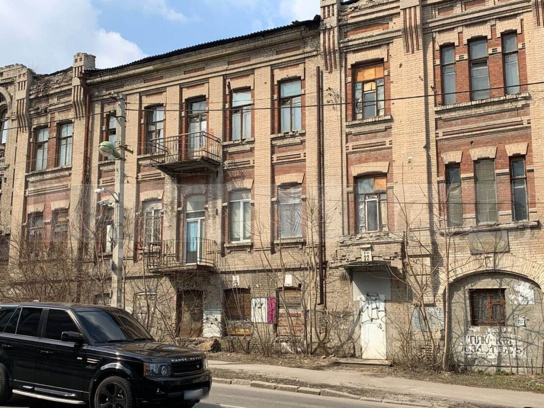 Дом, в котором можно увидеть призраков: какие тайны хранит поместье купца Ревякина в Днепре
