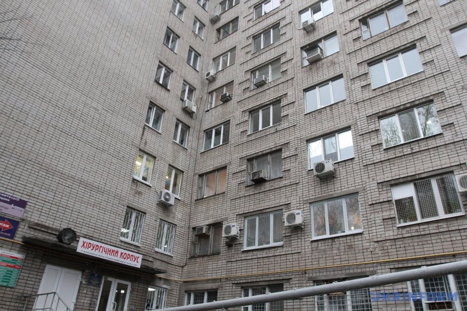 Врачи спасают 29-летнего отца троих детей – новости Днепра