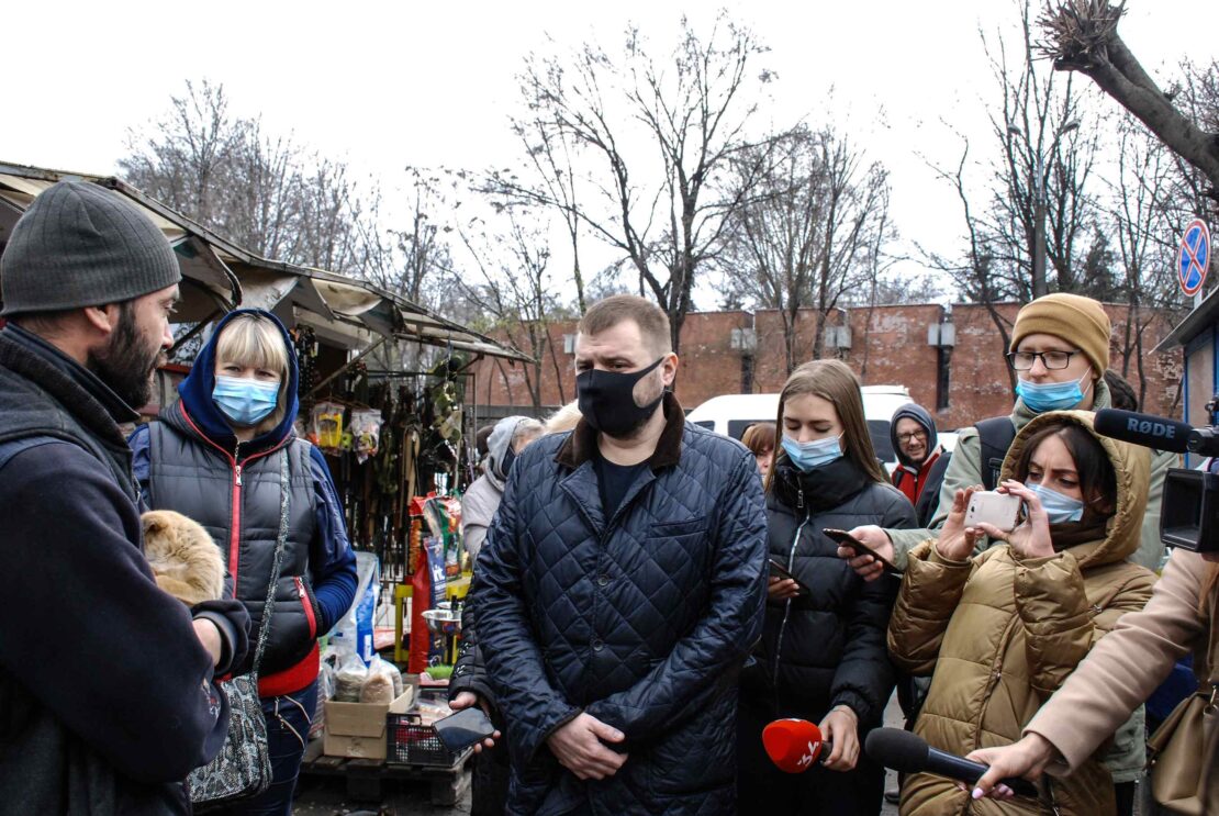 Зообизнес на крови: как в Днепре перекупщики издеваются над животными (Фото)