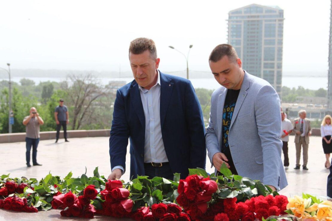 В Днепре отметили День скорби и чествования памяти жертв войны в Украине