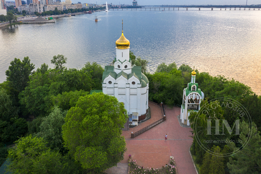 Монастырский остров в Днепре 