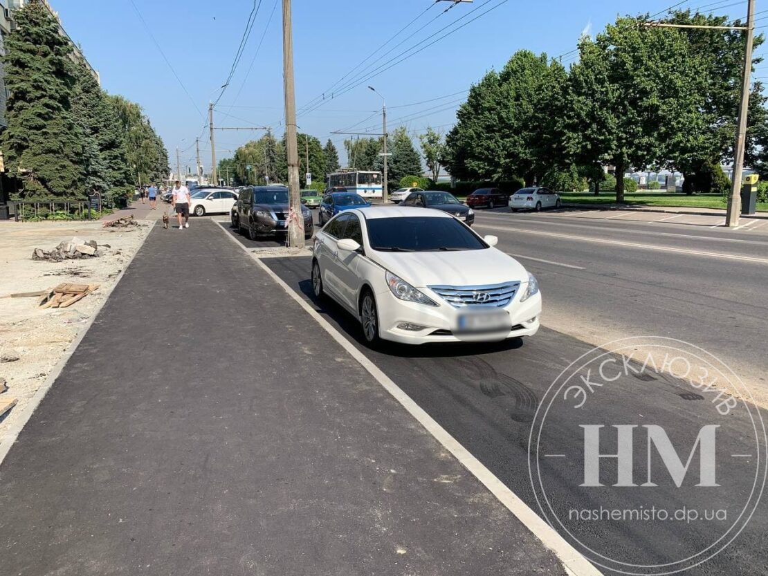 На Сичеславской Набережной строят велодорожку - новости Днепра