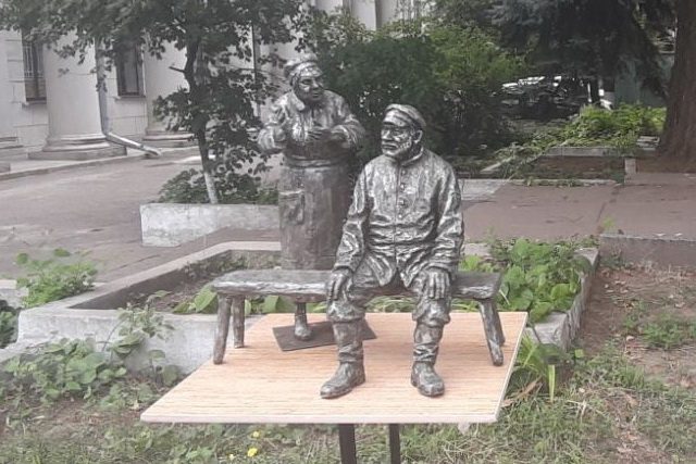 Возле театра драмы и комедии увековечат легендарных артистов - новости Днепра