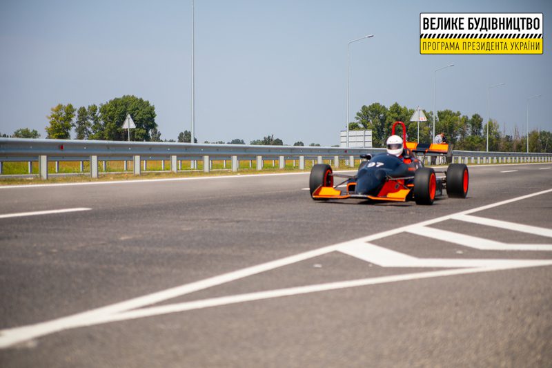 На Днепропетровщине промчались 5 гоночных авто - новости Днепра