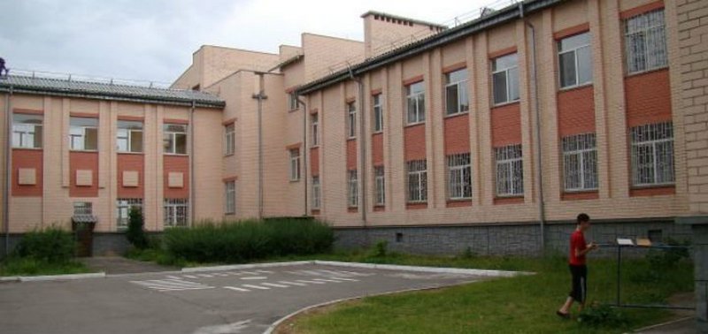 В СШ 94 ученик избил учительницу - новости Днепра