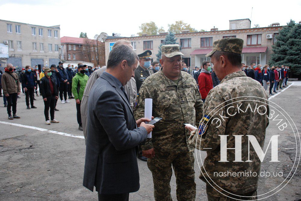 На службу отправили первую партию призывников  - новости Днепра