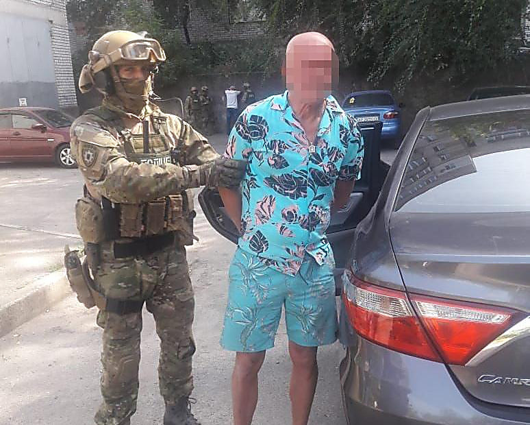 На волю выпустили рэкетиров - новости Днепра