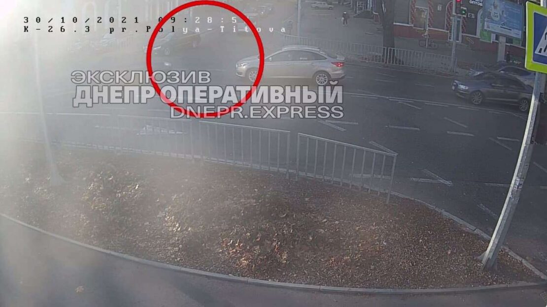 ДТП на Титова: Hyundai протаранил Chevrolet - новости Днепра