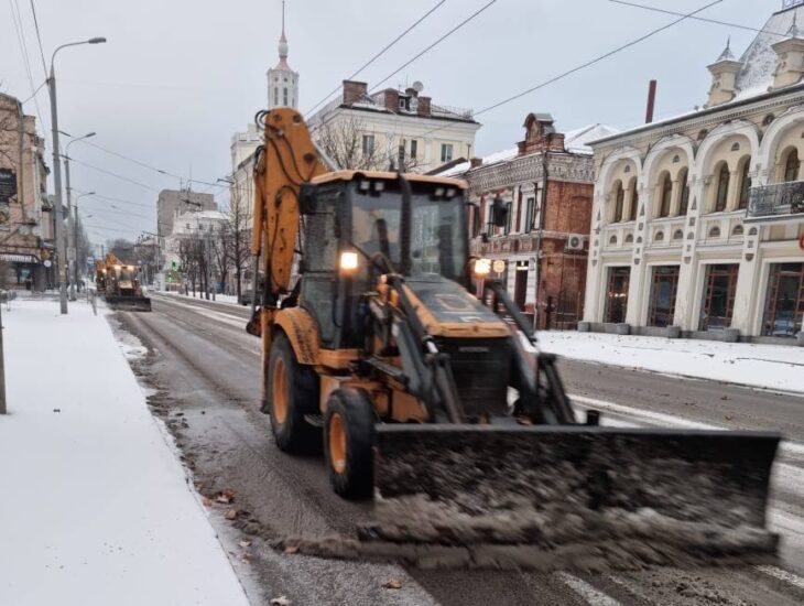 Ликвидация последствия снегопада 18 января 2022 - новости Днепра