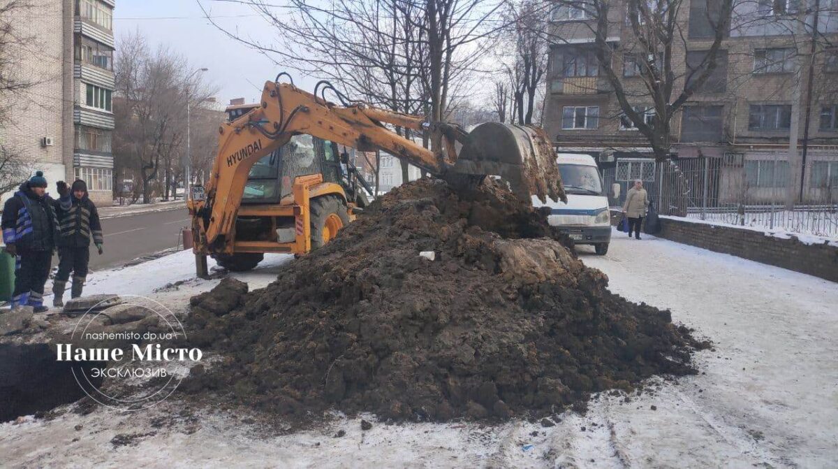 В Днепре произошла серьёзная авария на водопроводе: когда восстановят водоснабжение