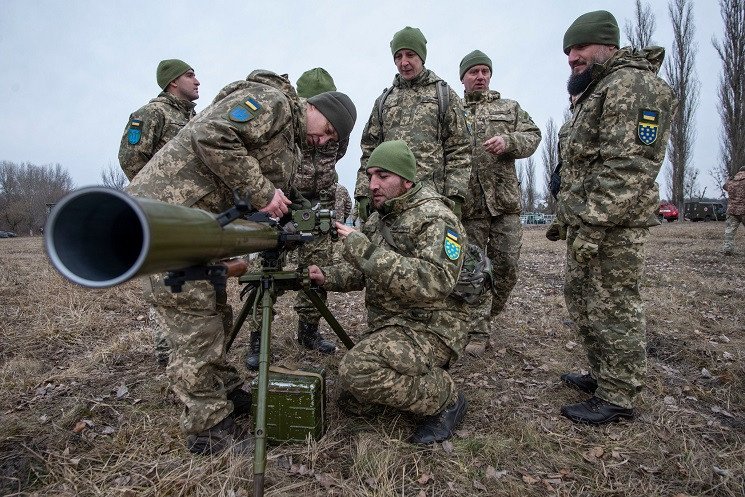 Військовий з Дніпра: "У росії черга за цукром, у нас- в магазини зброї" Новини Дніпра