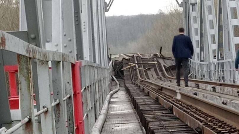 Фото с места возможного подрыва ж/д полотна в Белгородской области