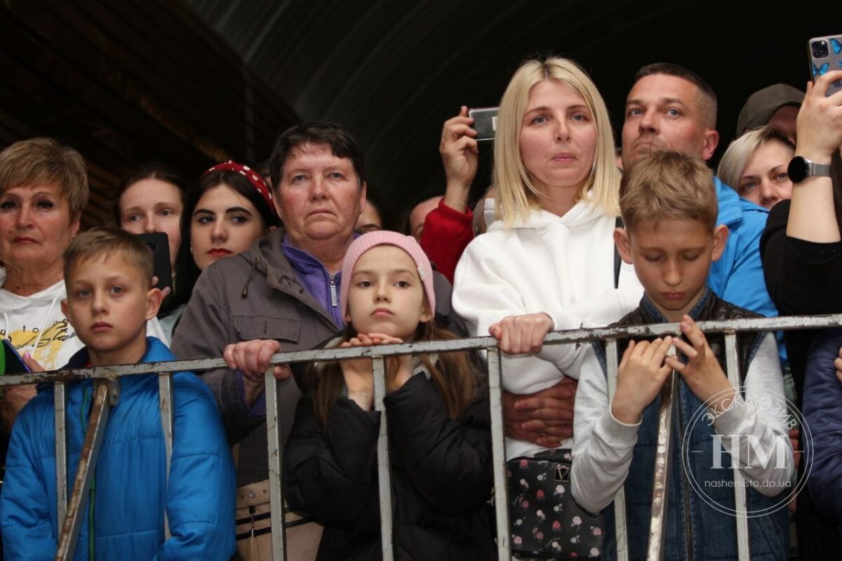 На станции метро "Вокзальная" проходит бесплатный концерт - новости Днепра