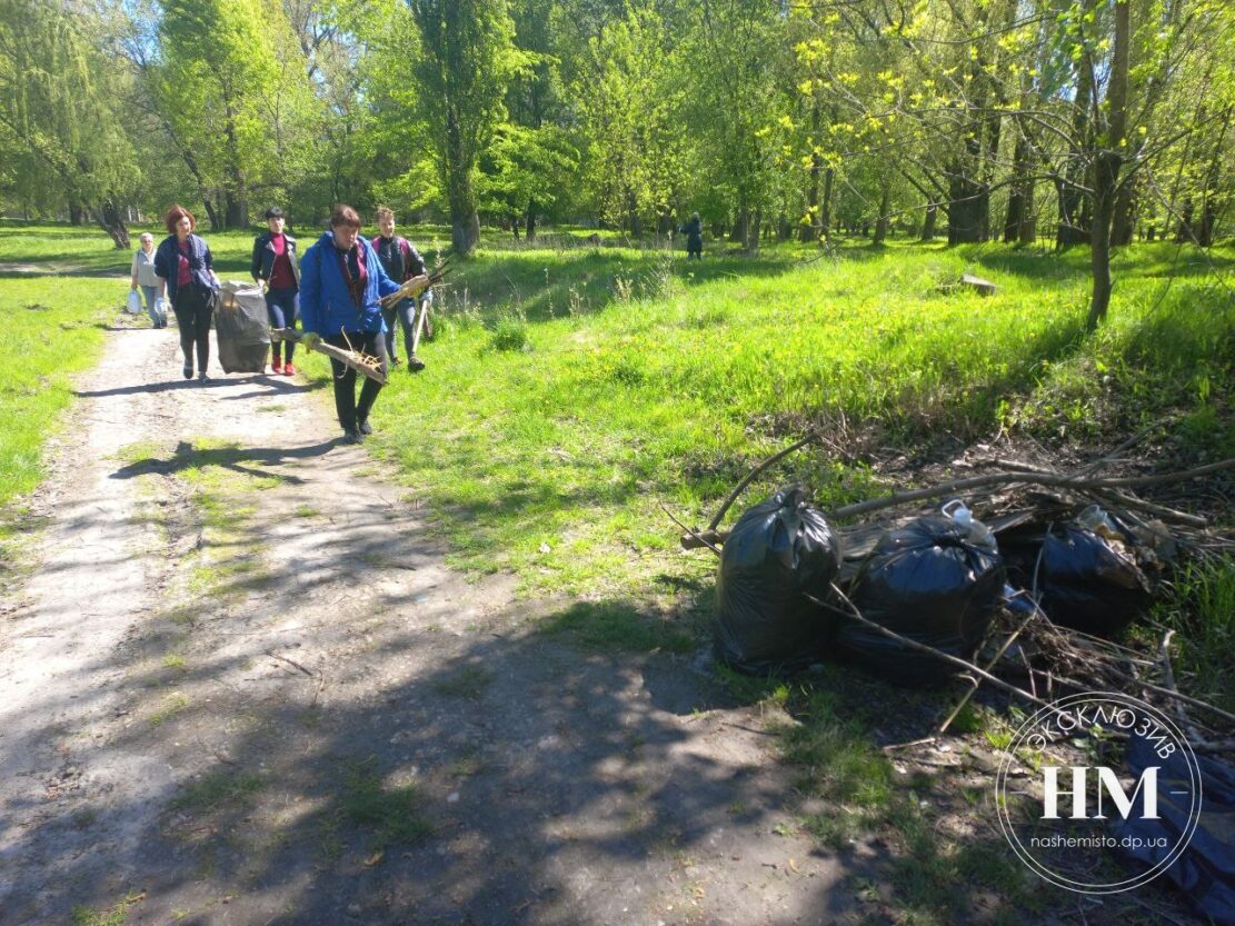 Субботник на набережной Малиновского и в парке «Кирилловка» - Наше Мисто