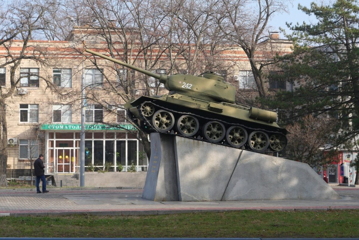 Какие памятники в Днепре снесут (список) 