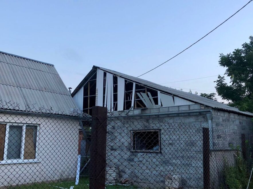 Окупанти продовжують тероризувати мешканців Дніпропетровщини, руйнуючи цивільну інфраструктуру.