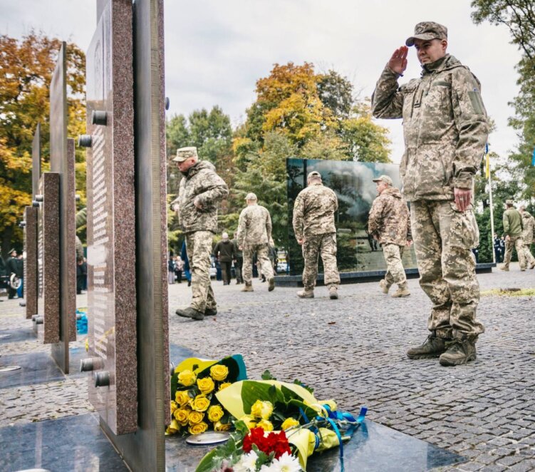 Дніпро відзначає День захисників і захисниць - Наше Місто
