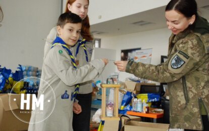 Дніпровські скаути передали вогонь миру на передову (Ексклюзив) Новини Дніпра