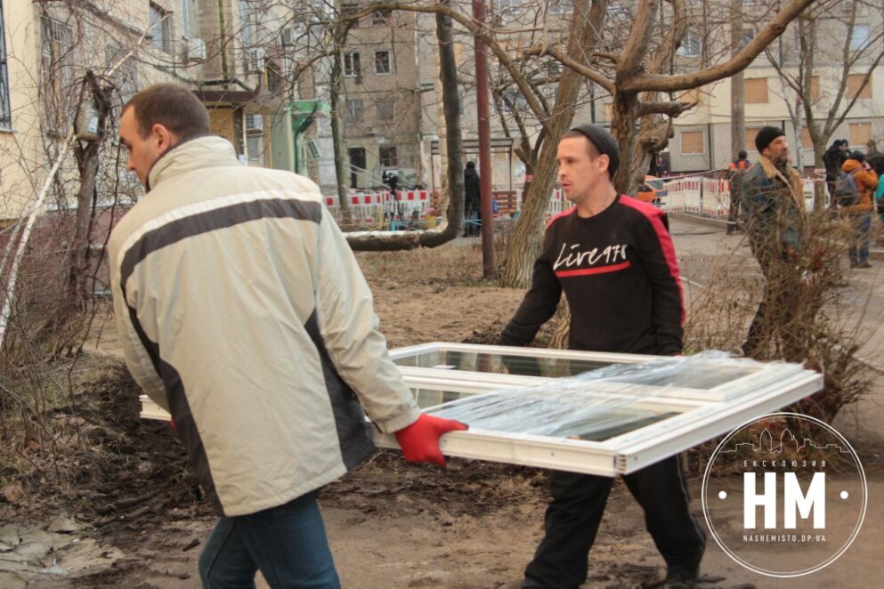 Новини Дніпра: Усунення наслідків ракетного удару по Перемозі