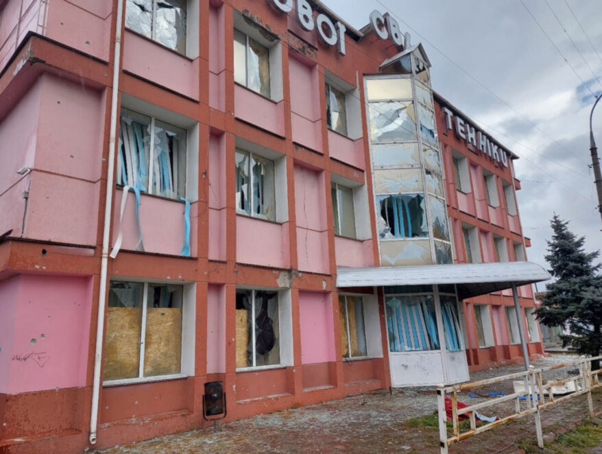 6 загиблих і 12 поранених: у Херсоні російські окупанти обстріляли зупинку і місцевий ринок