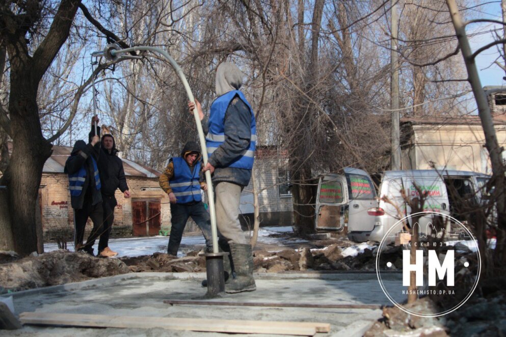 У Дніпрі на території лікарні на лівому березі обладнали нову свердловину для забору води