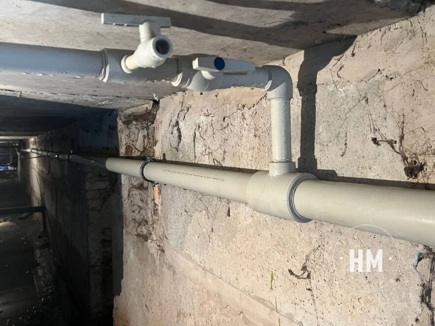 У Дніпрі по вул. Данила Нечая, 15 проводять повну заміну сантехнічних систем (Фото) - Наше Місто