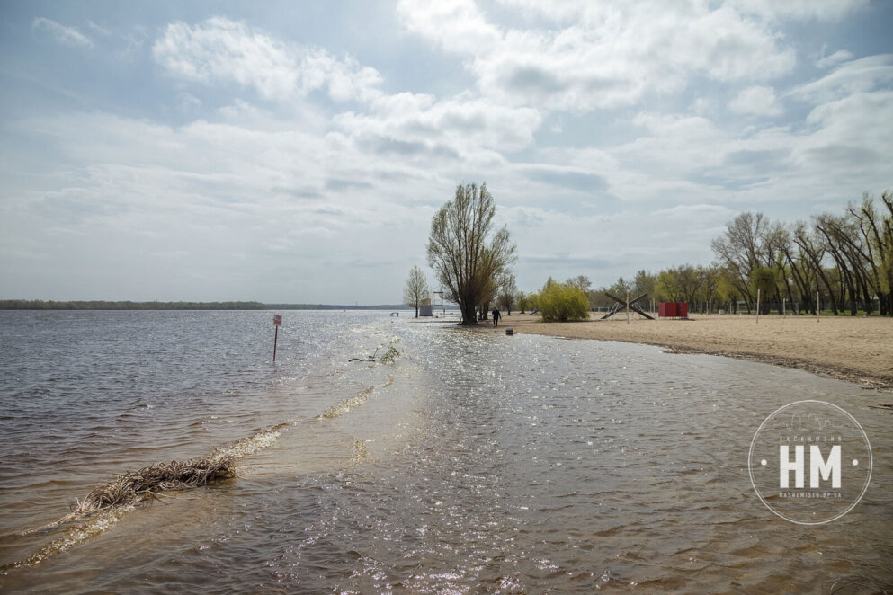 Новини Дніпра: Монастирський острів у воді - Наше Місто