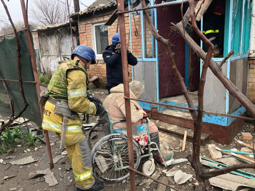 Повреждены дома и газопроводы: последствия сегодняшних обстрелов Никопольщины